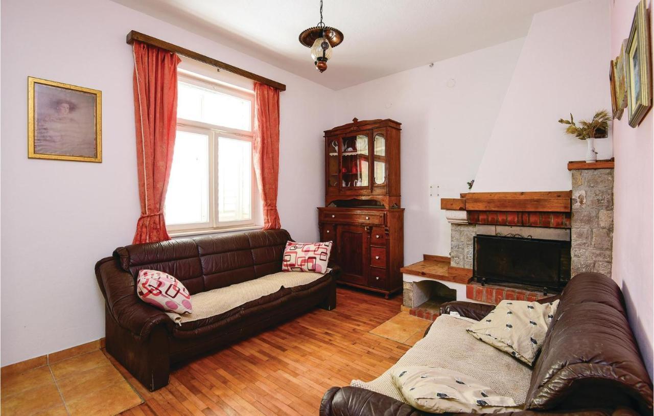4 Bedroom Lovely Home In Жуляна Экстерьер фото